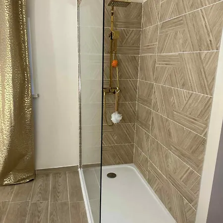 Sola Casa de Férias *